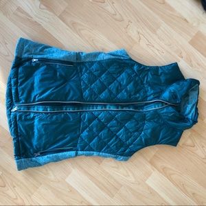 Lululemon green vest - size 6